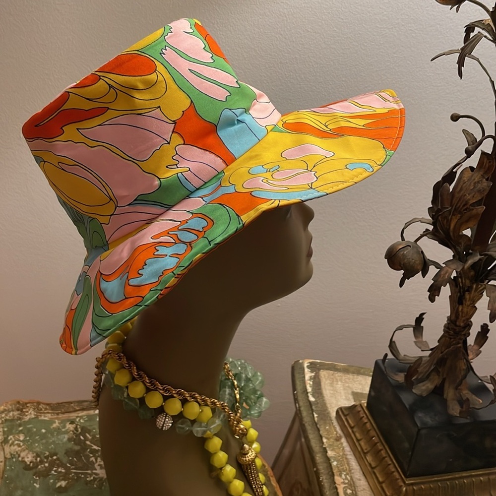 SUNHAT. Vintage mod patterned cotton hat. Made in Japan - Picture 11 of 12